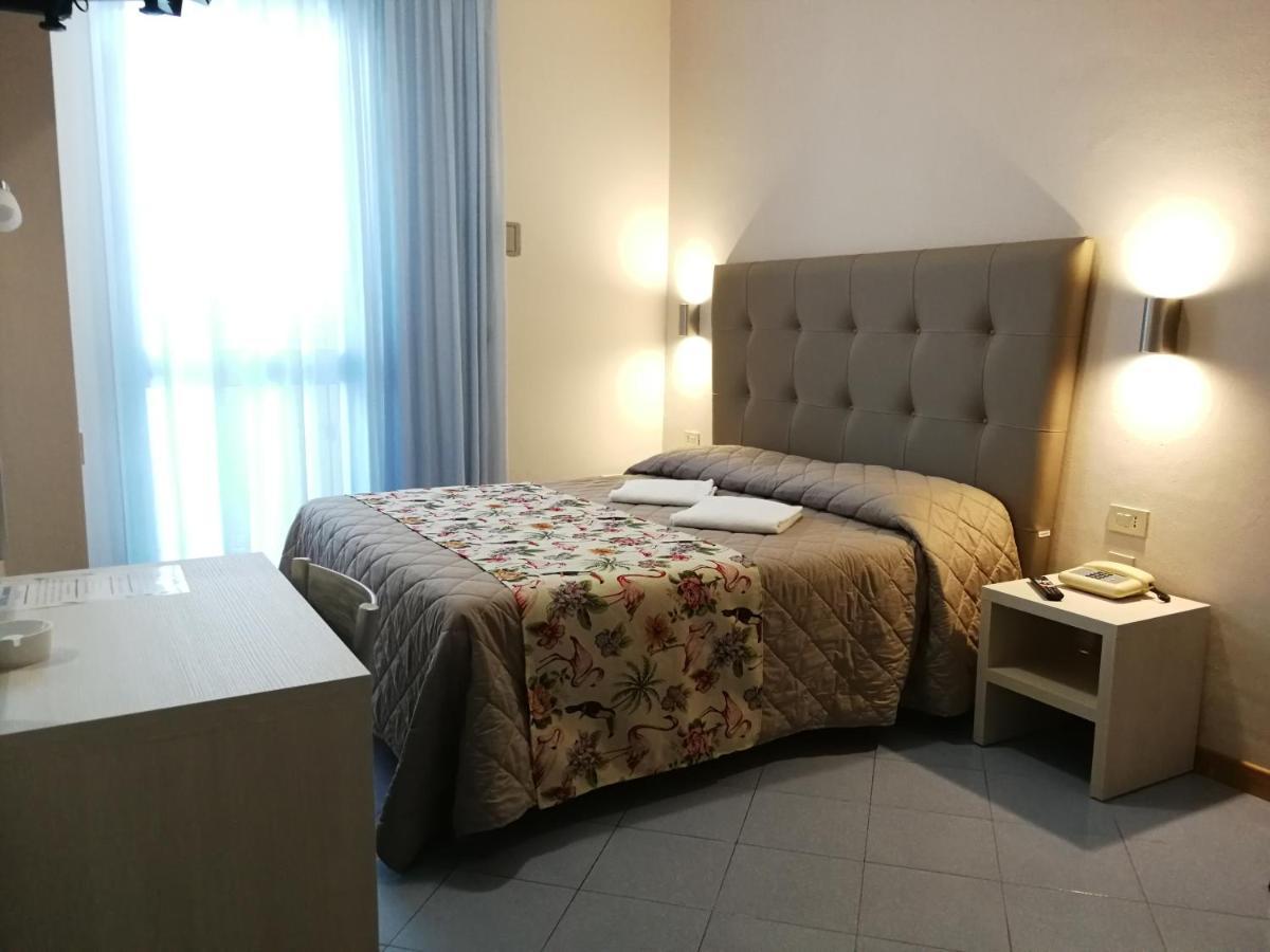 Hotel Sogno فياريجيو المظهر الخارجي الصورة